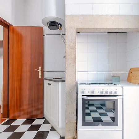 Cool Apartment Near Alfama Lisbon Luaran gambar