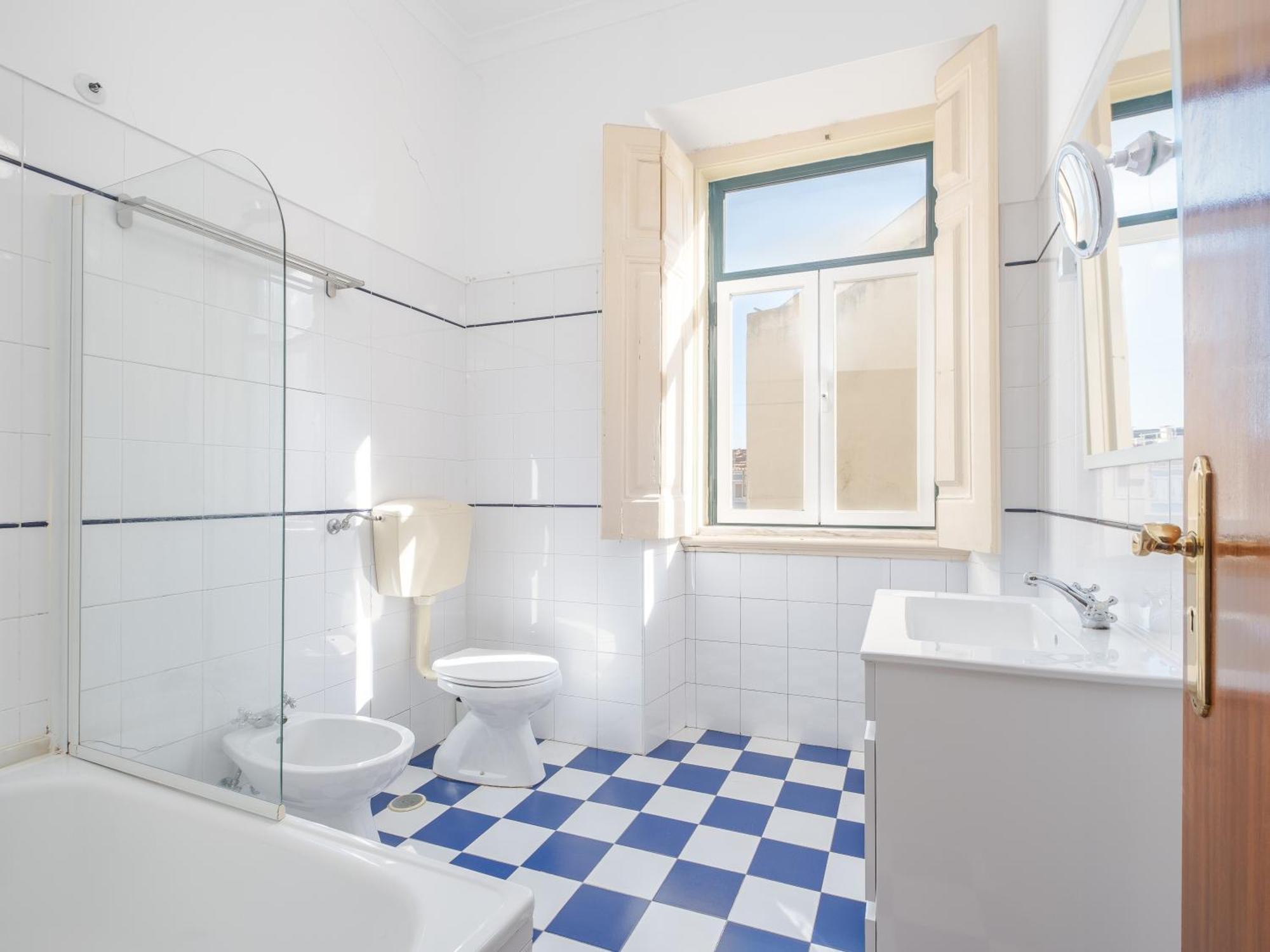 Cool Apartment Near Alfama Lisbon Luaran gambar