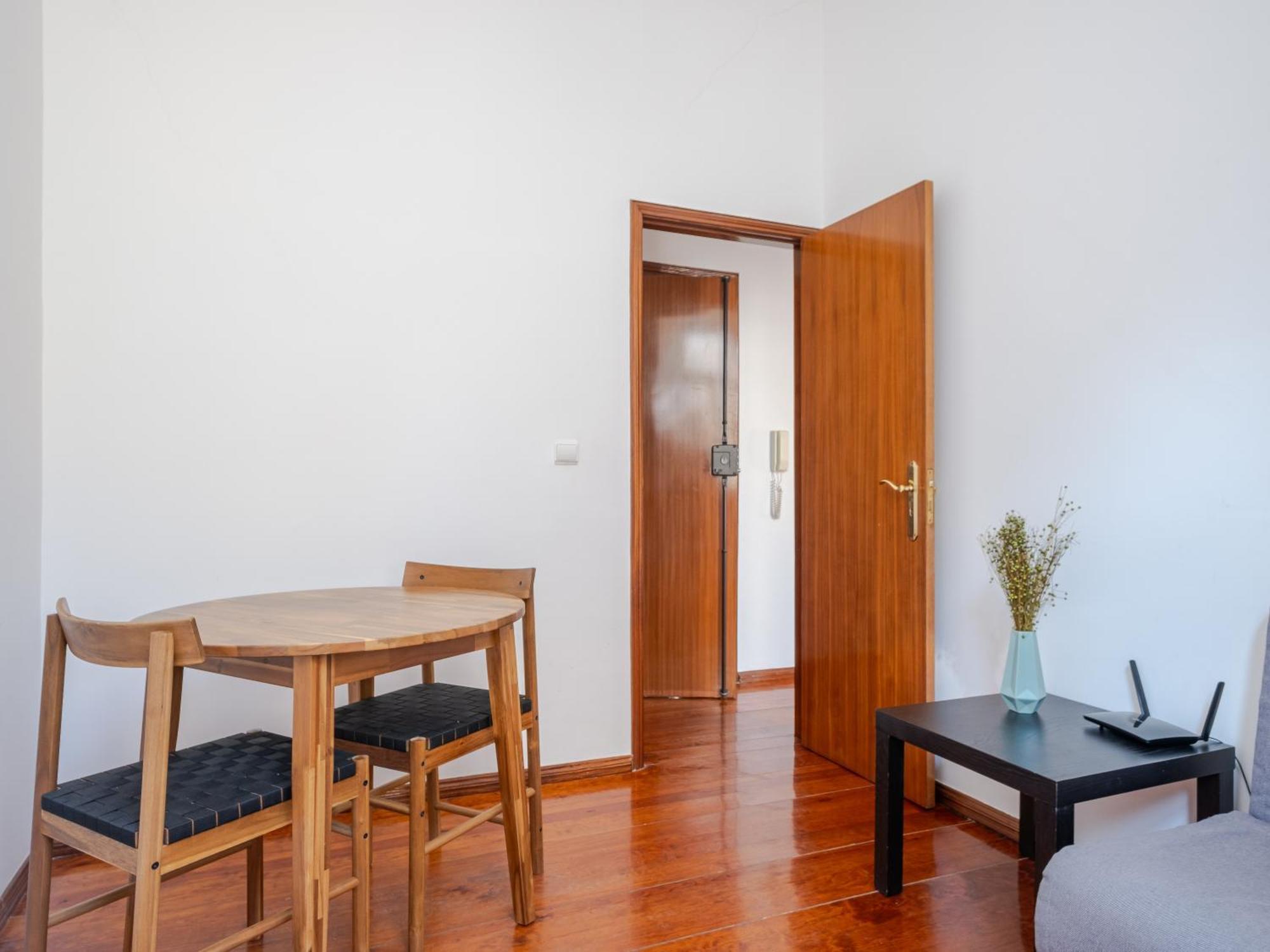 Cool Apartment Near Alfama Lisbon Luaran gambar